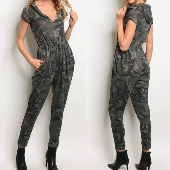 PLATOON CAMOUFLAGE ARMY STYLE JUMPSUIT - Picture 5 of 7